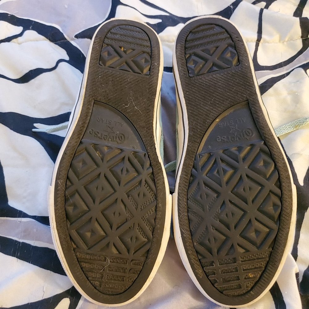 Converse Lowtops - Picture 5 of 5